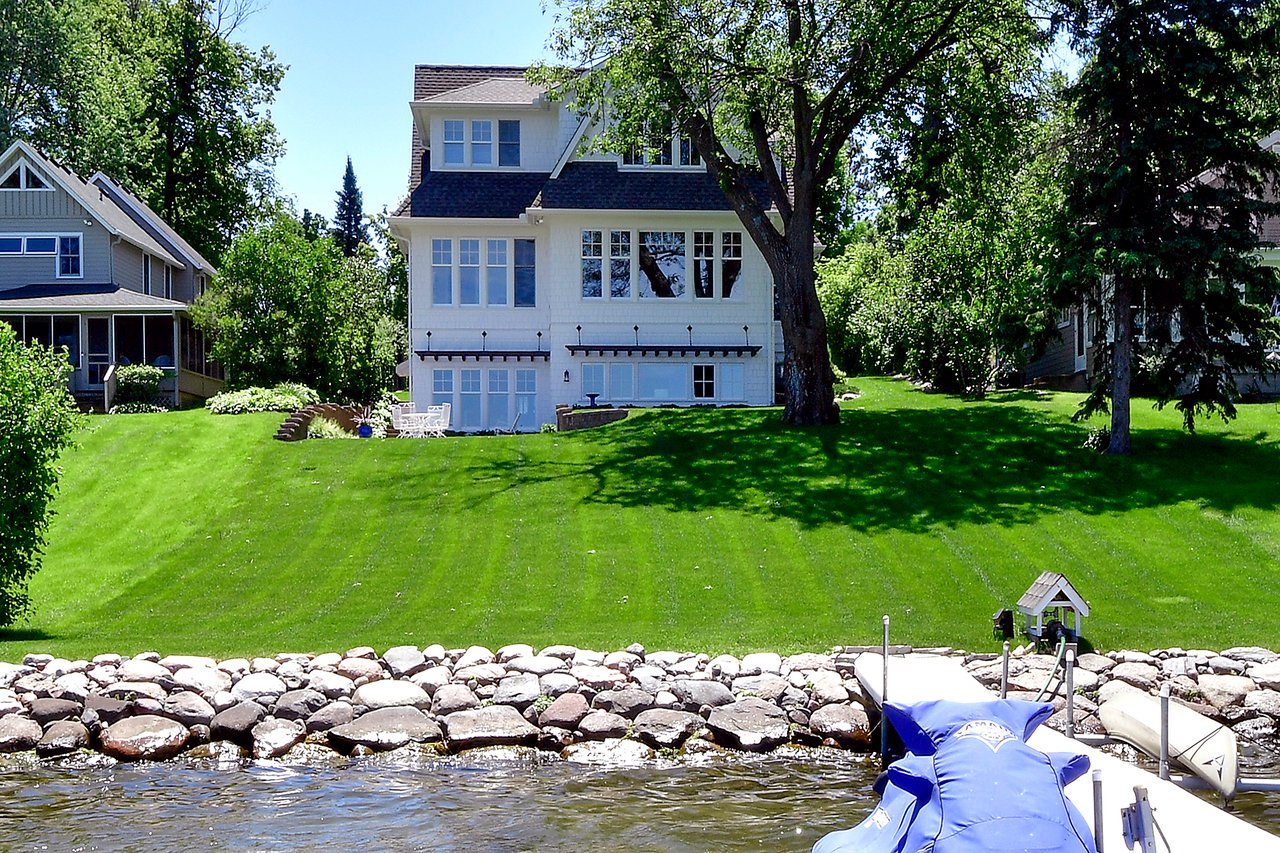 1928 Cottage Ln | Minnetonka Beach