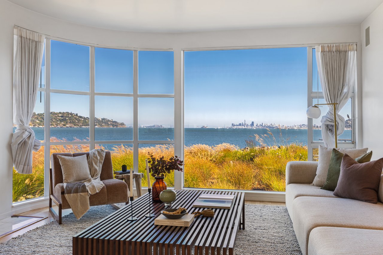 Sweeping Views Across the Bay