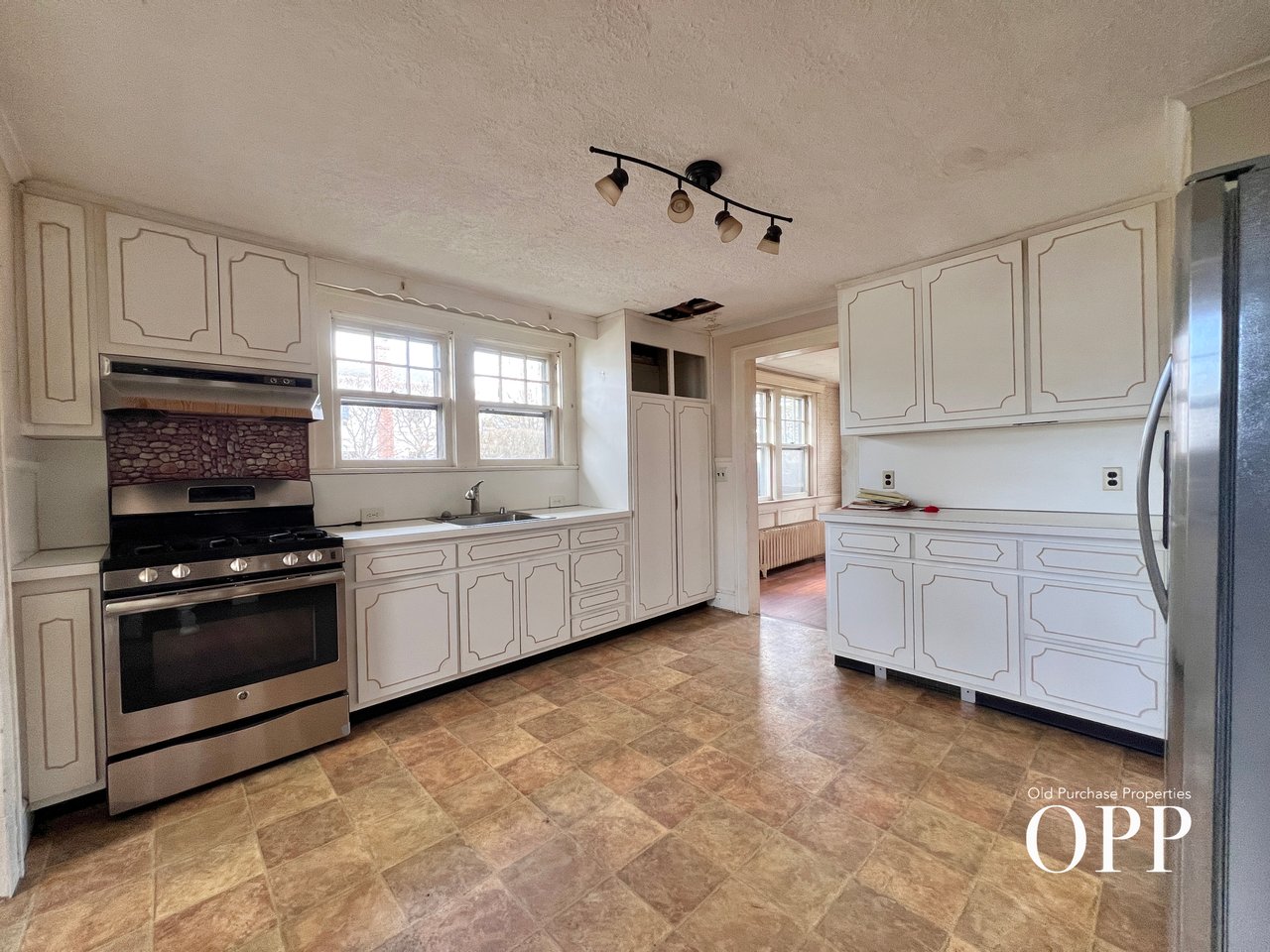 SOUTH VILLAGE LOCATION WITH ENDLESS POTENTIAL