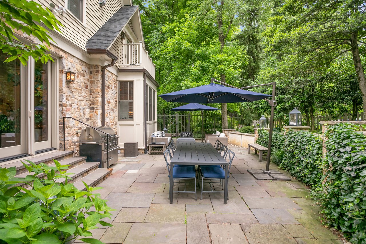 5025 Linnean Ave NW, Washington, DC 20008