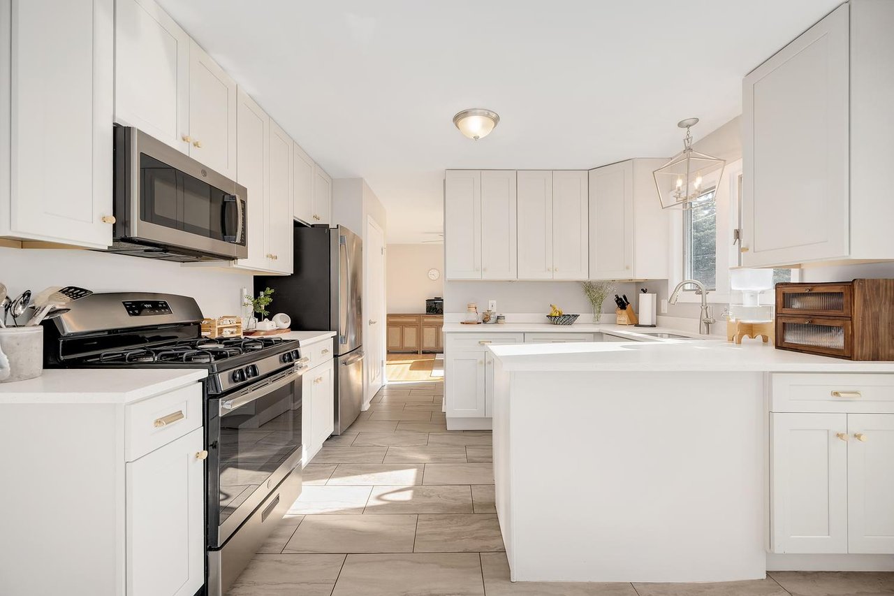 407 10th Ct, St. Charles IL – Under Contract in One Weekend with Multiple Offers