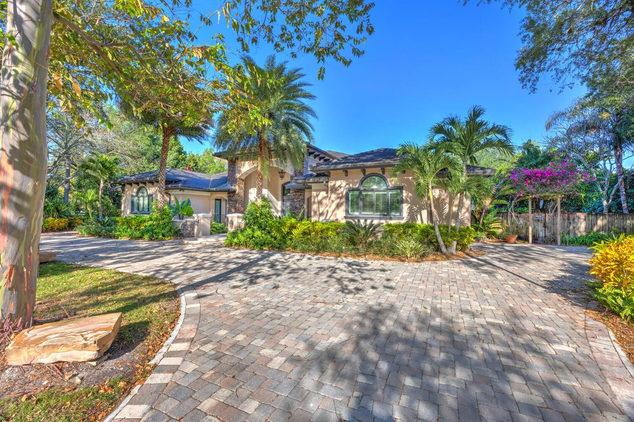 Elegant Custom Home on Builder’s Acre Near Baptist Hospital