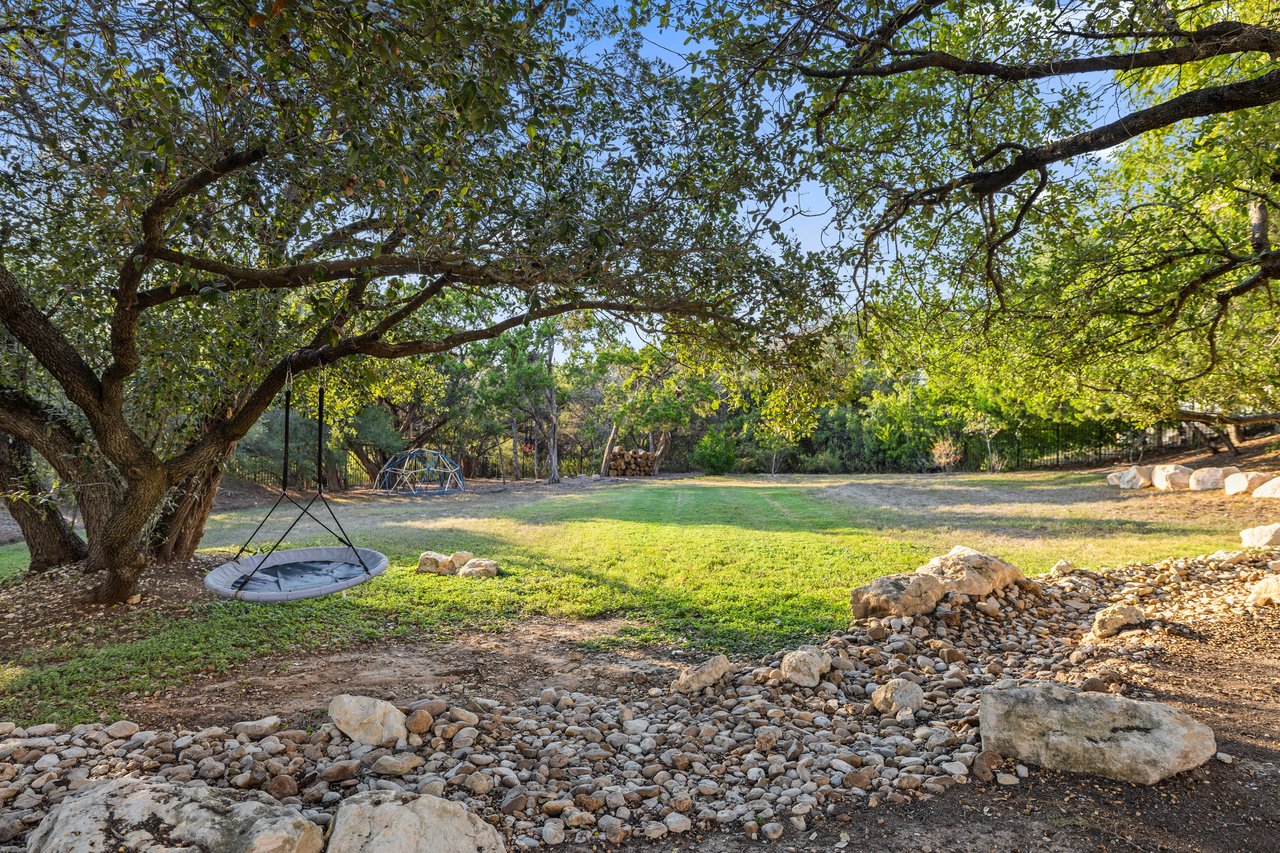 211 Bella Cima DR