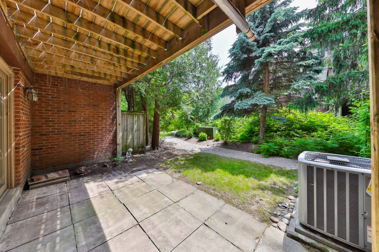 1160 Walden Circle #11