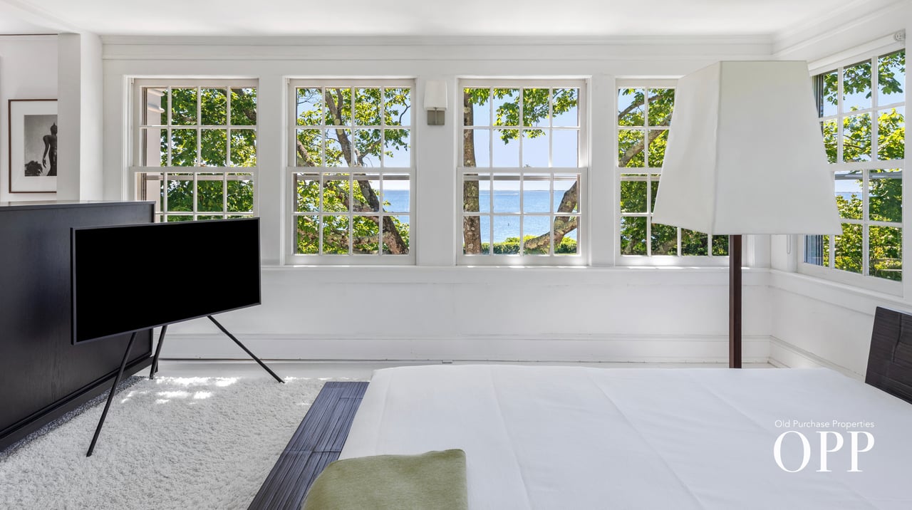 Porta Bella: An Iconic Presence on Bellport Bay