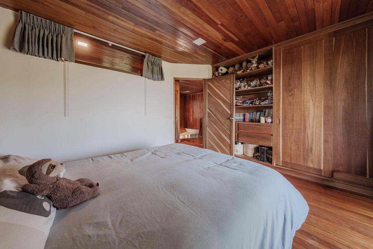 Eco Luxury Estate in Monteverde with Panoramic Gulf Views & Flat Land