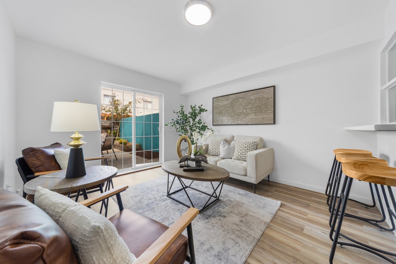 338 Deanne Lane