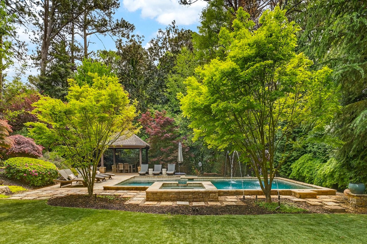 4868 Merlendale Drive