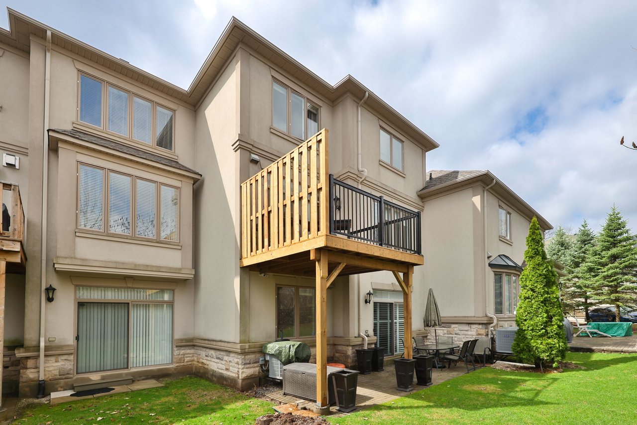 34-2400 Neyagawa Boulevard, Oakville