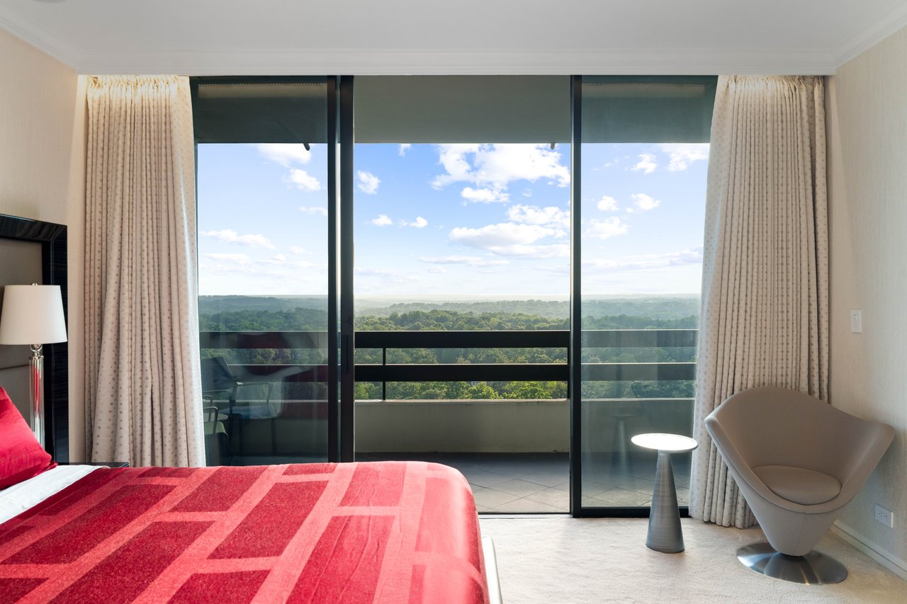 2660 Peachtree Road #24CD