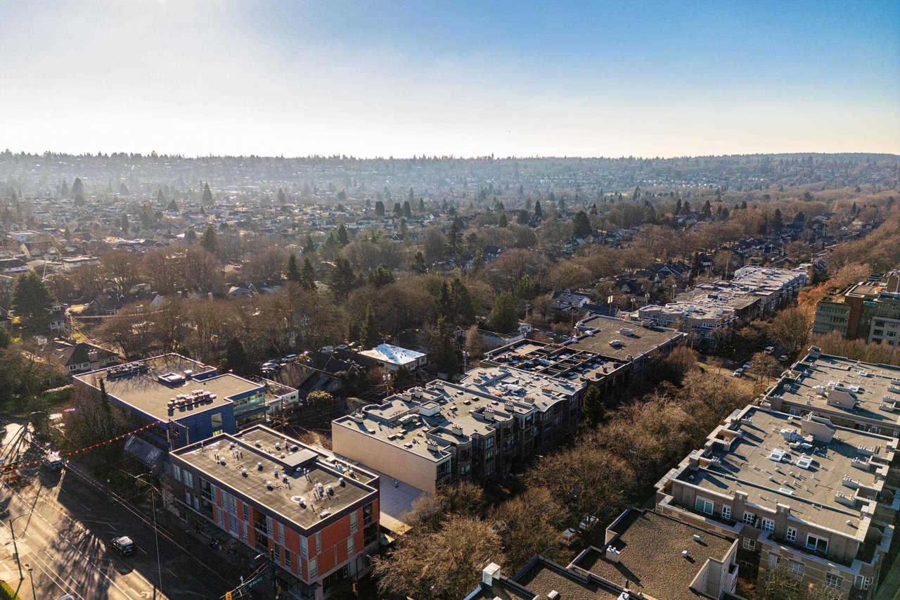 103-2130 W 12th Avenue, Vancouver