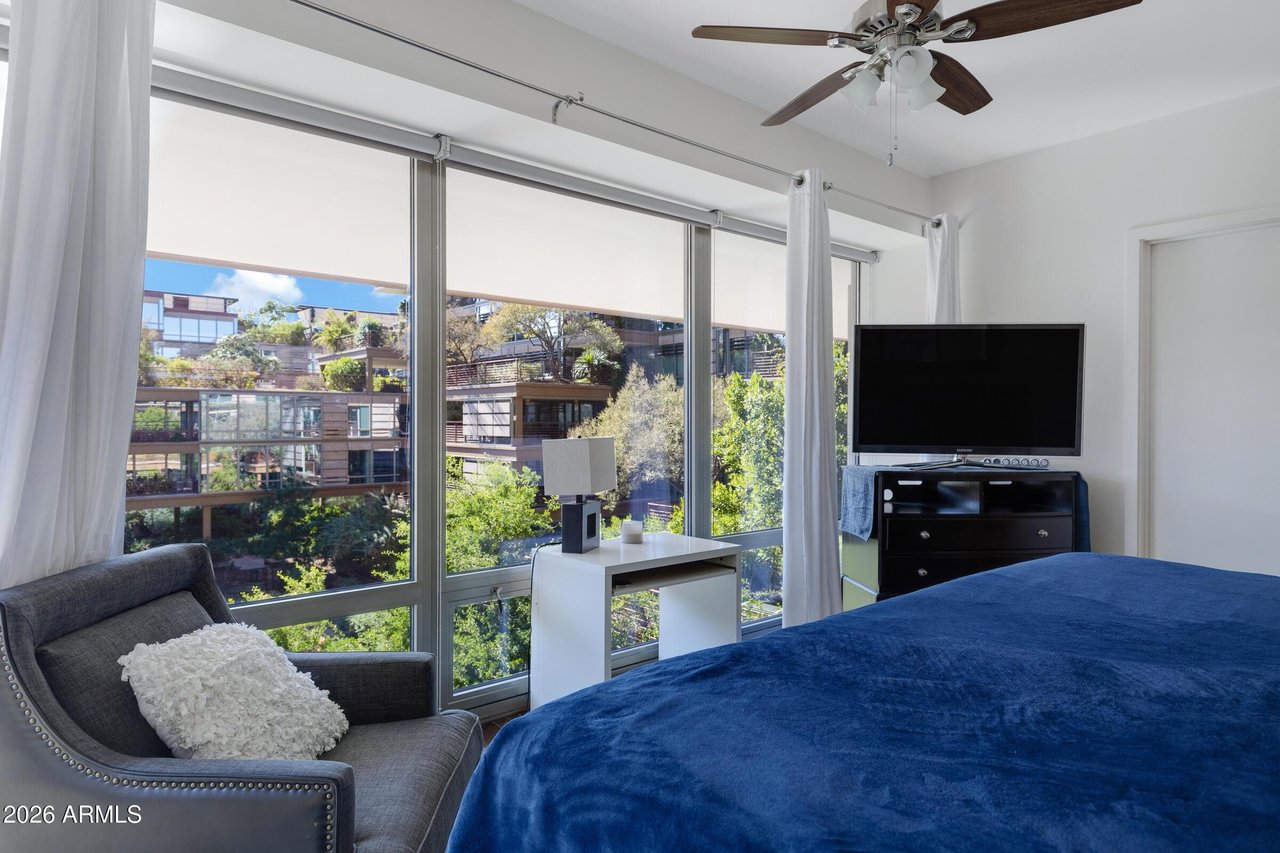 7161 E Rancho Vista Dr, #4003