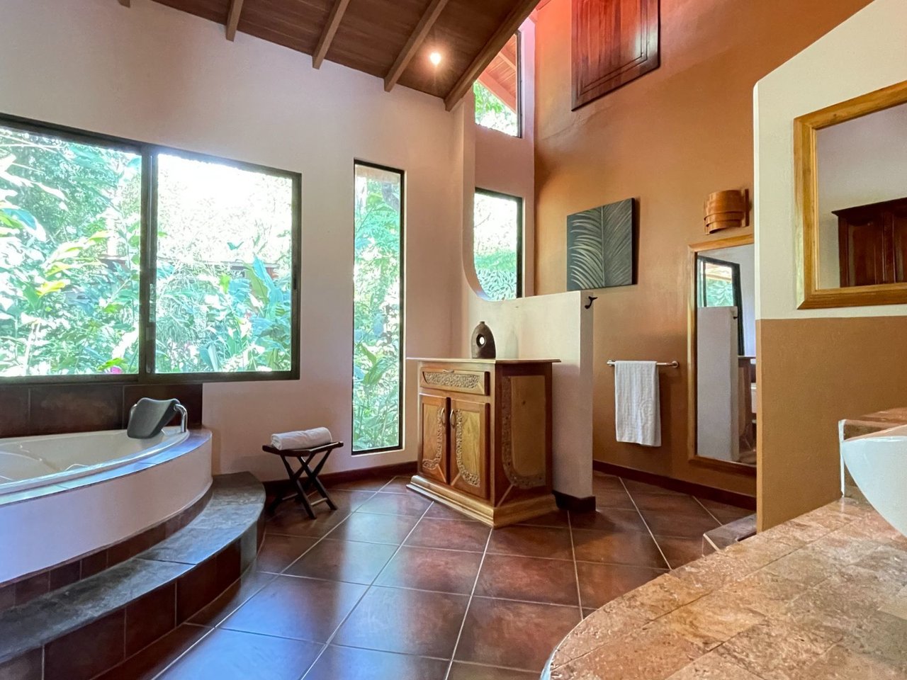 Riverfront Guest House Estate, Uvita, Puntarenas