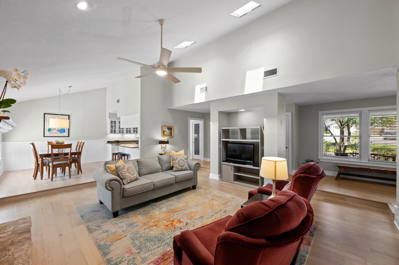 6103 Waldon Hollow