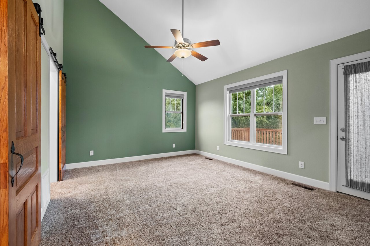 19123 Hill Rd, Springdale, AR 72764