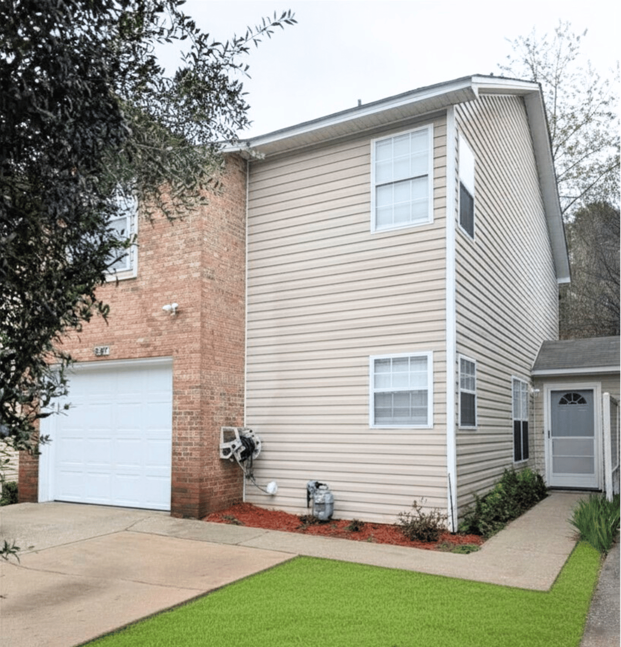 3097 Camelliawood Circle West