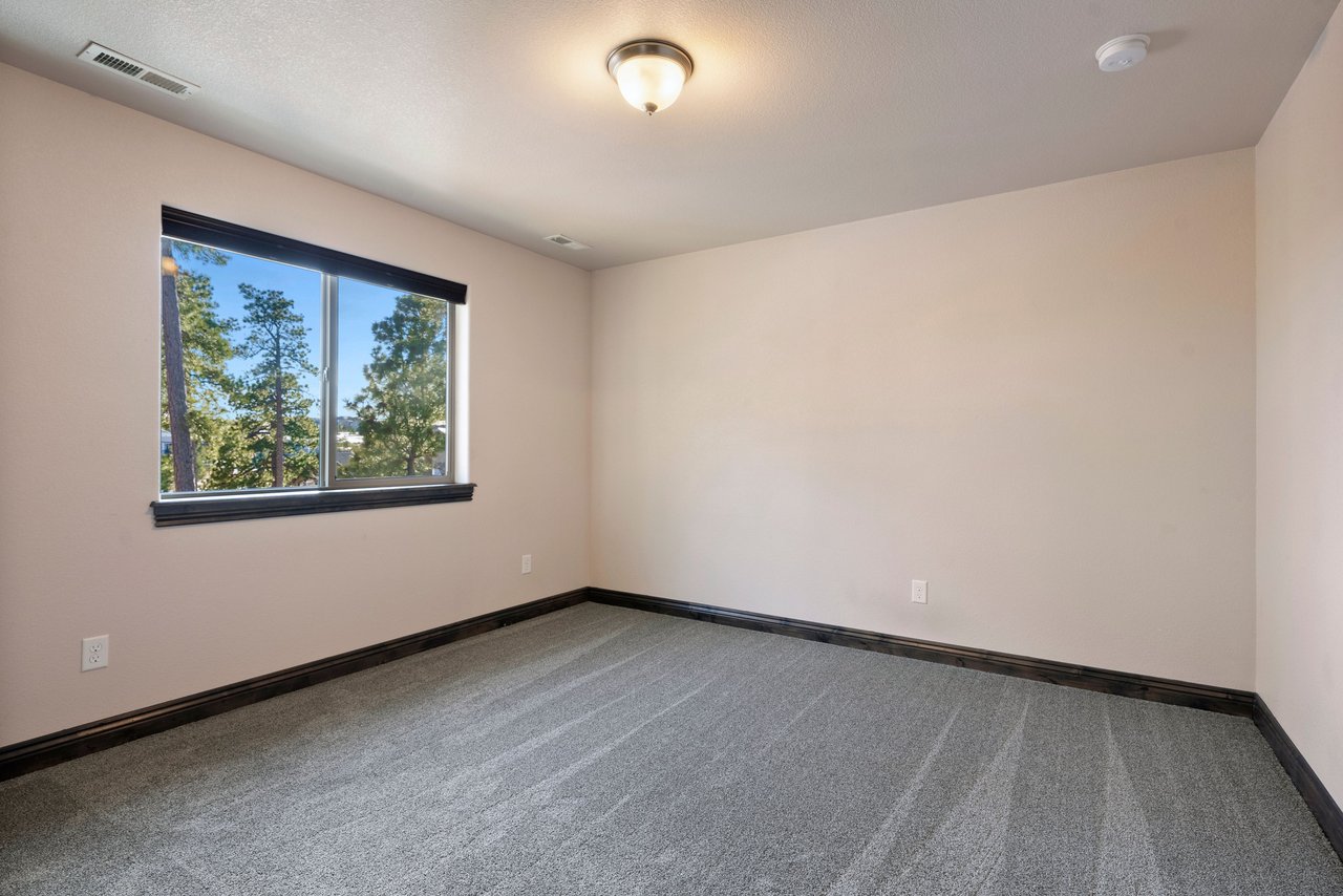 17576 Cabin Hill Lane