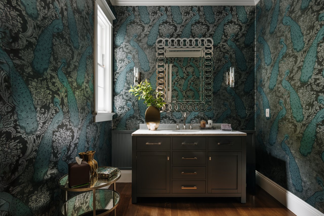 2435 Mandeville Canyon Rd 