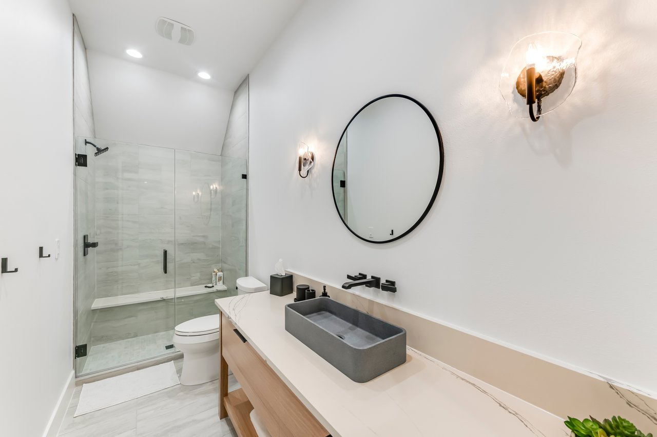 Dewdrop Street, 6110 Sq. Ft.