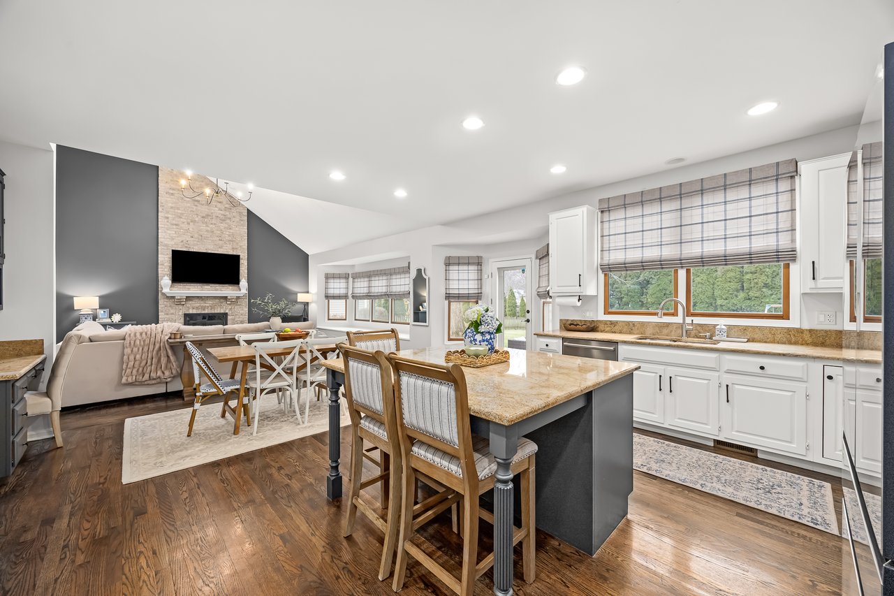 6208 Osage Ave, Downers Grove