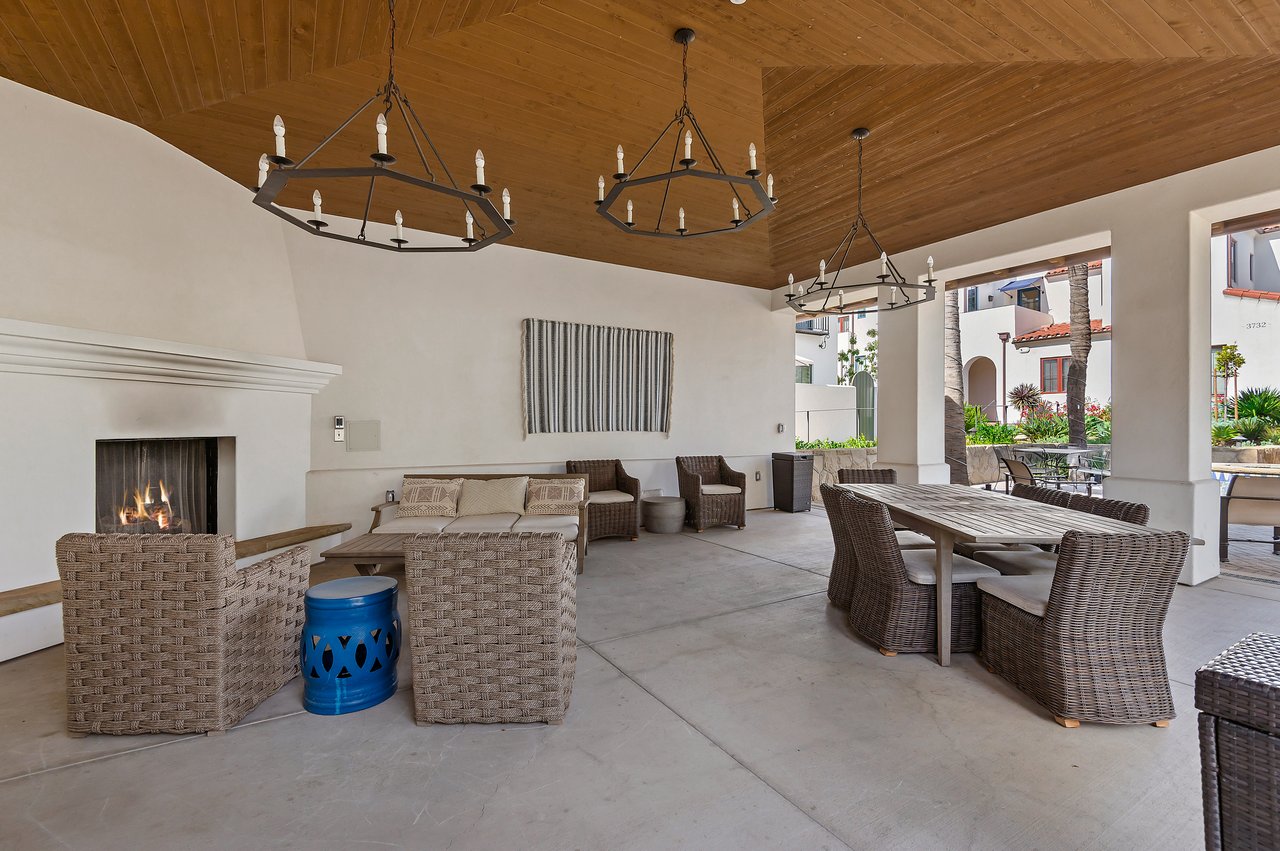 3726 State Street, 203