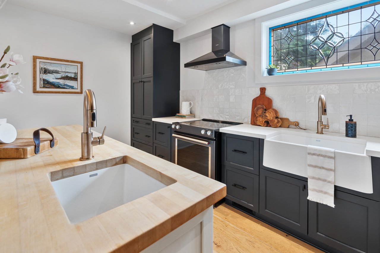 27 Bracken Ave