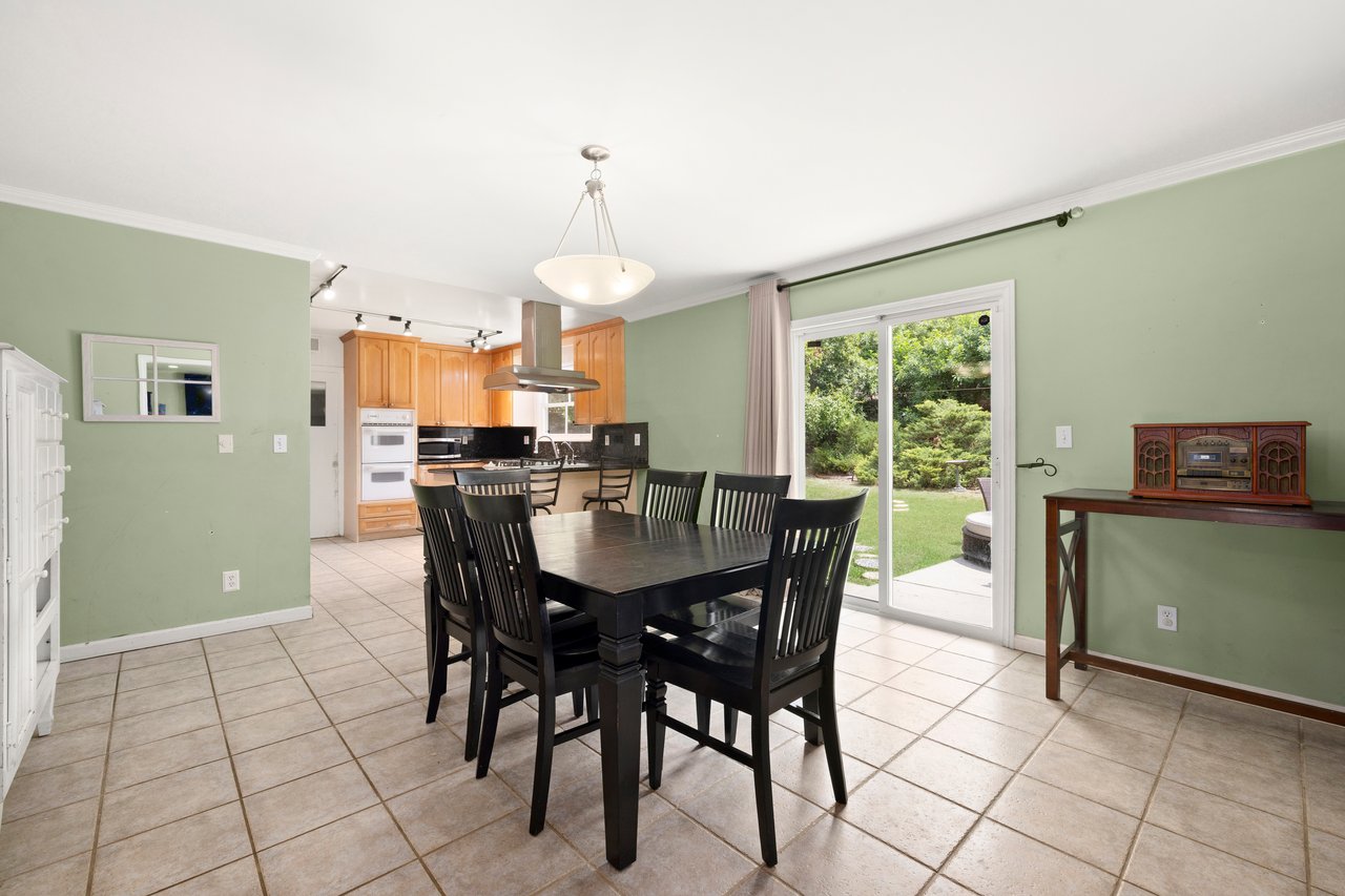 8326 Fable Ave, West Hills 