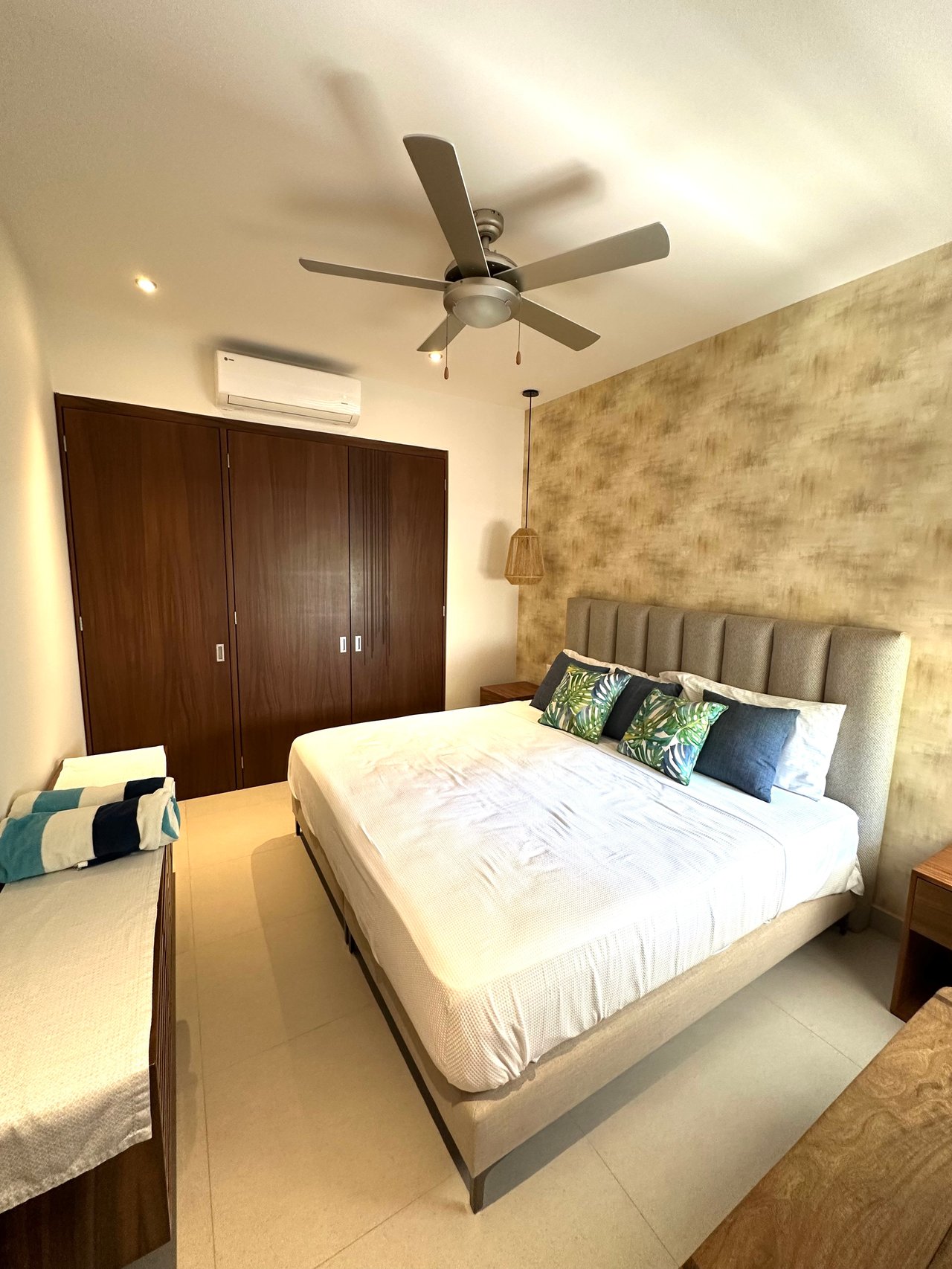 🌊 FOR RENT - Pavilion - 2 Bed Ocean Views - Check-In to the Extraoardinary!