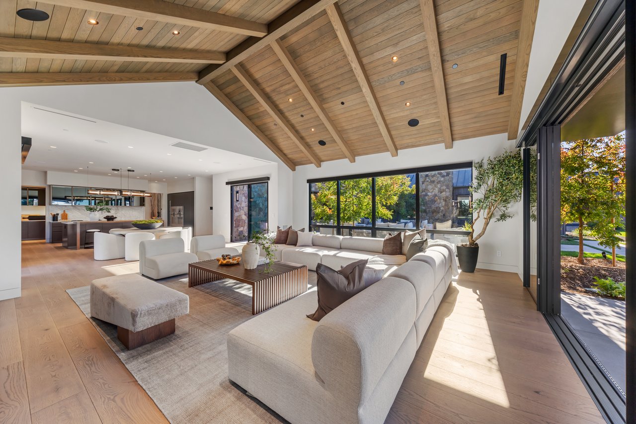 World Class Napa Valley Compound