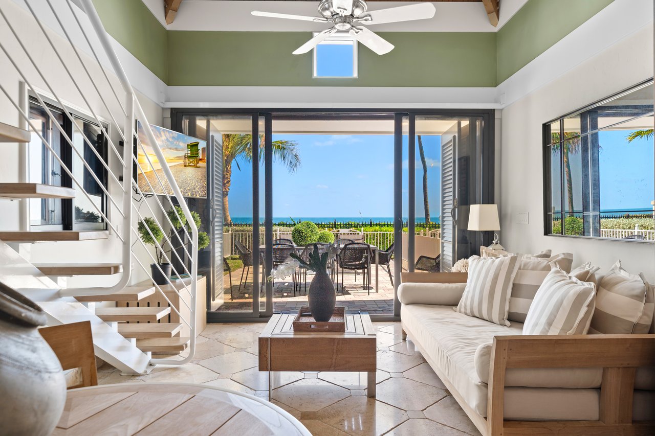 797 Crandon Boulevard Cab 101
