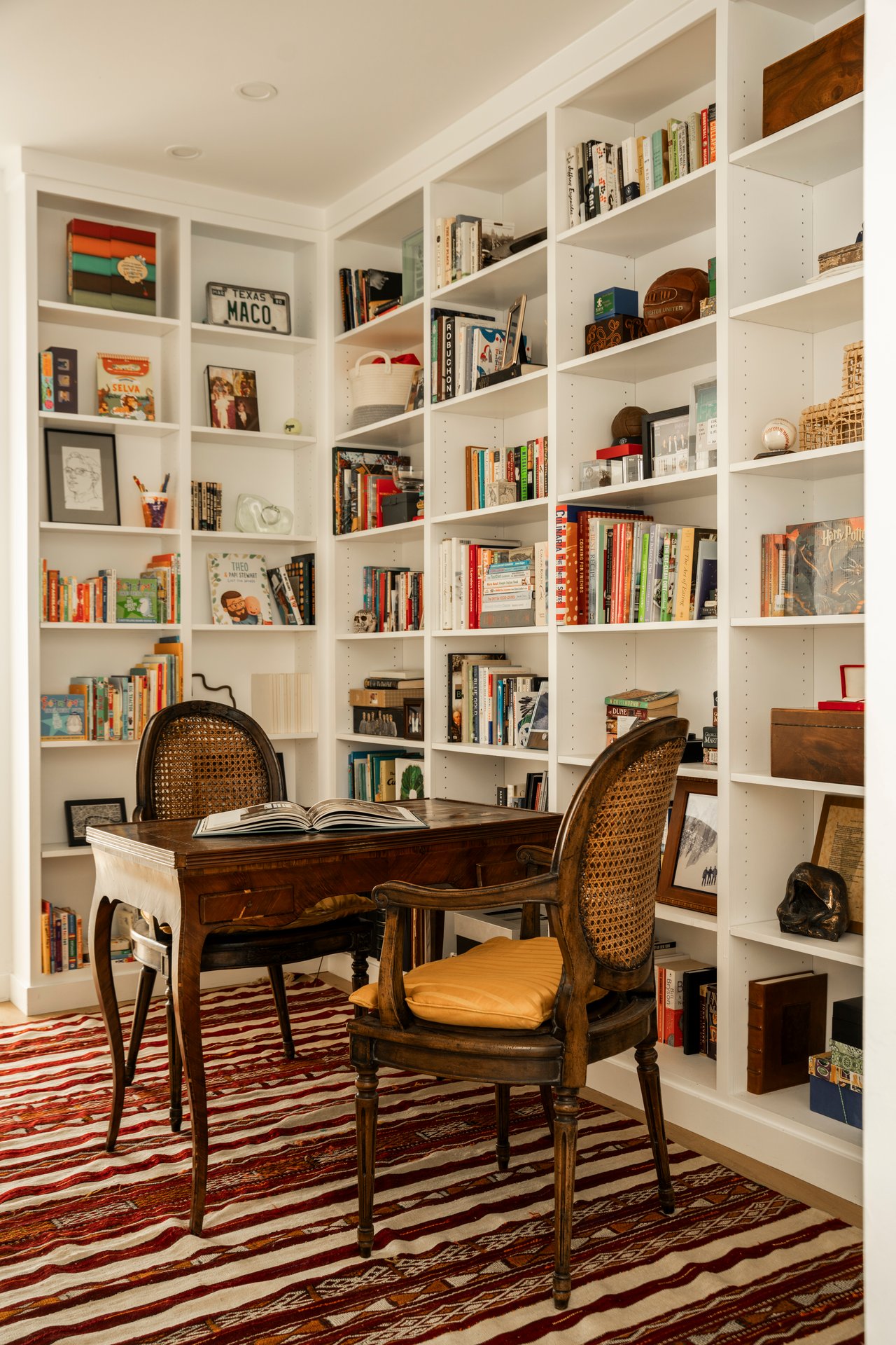 2410 Nichols Canyon Rd