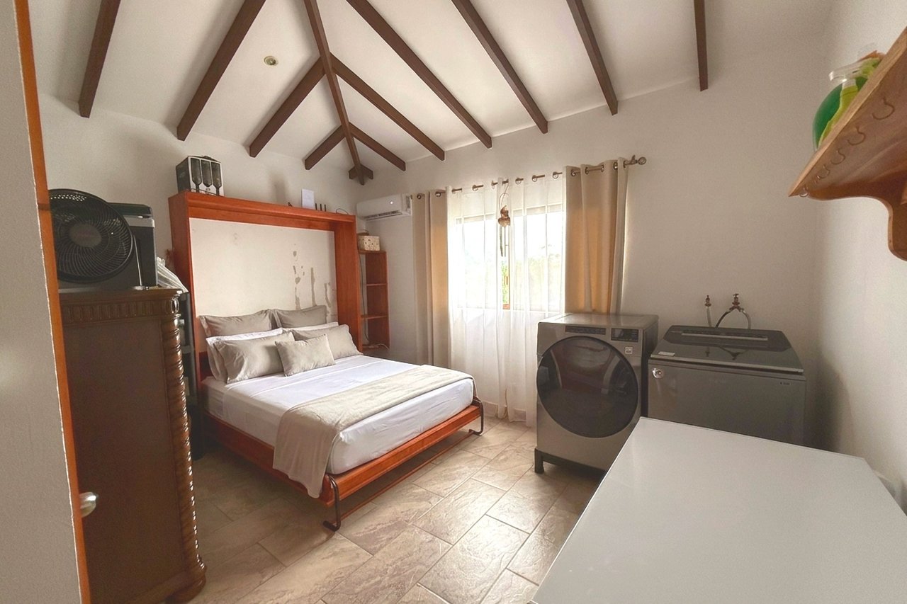 Ocean-View 3-Bedroom Home with 1-Bed Guesthouse, Pool & Spectacular Panoramic Views of Osa Peninsula in Balsar above Ciudad Cortés Costa Rica