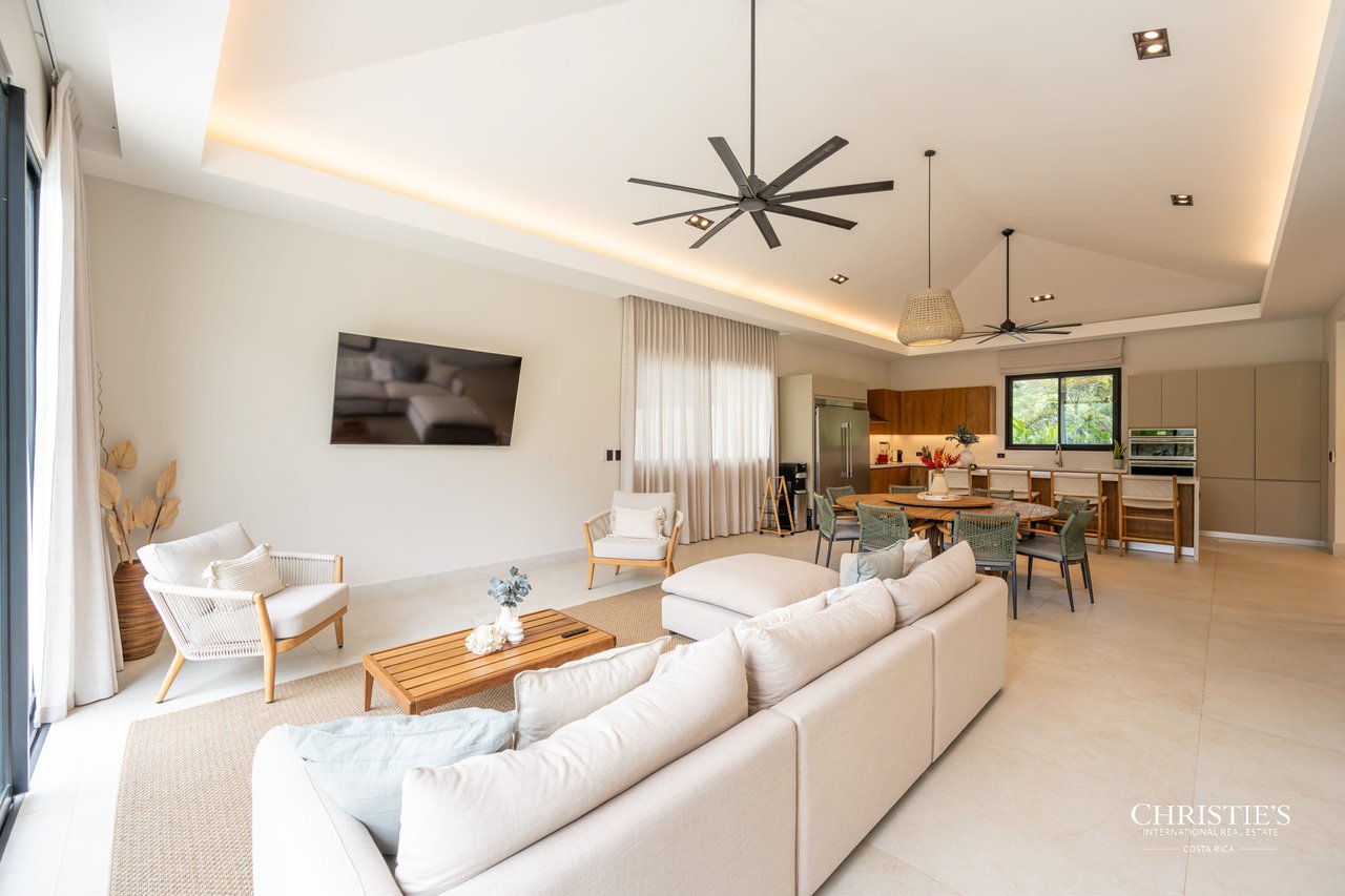 Casa Jade | Contemporary Resort Living in Hacienda Pinilla 