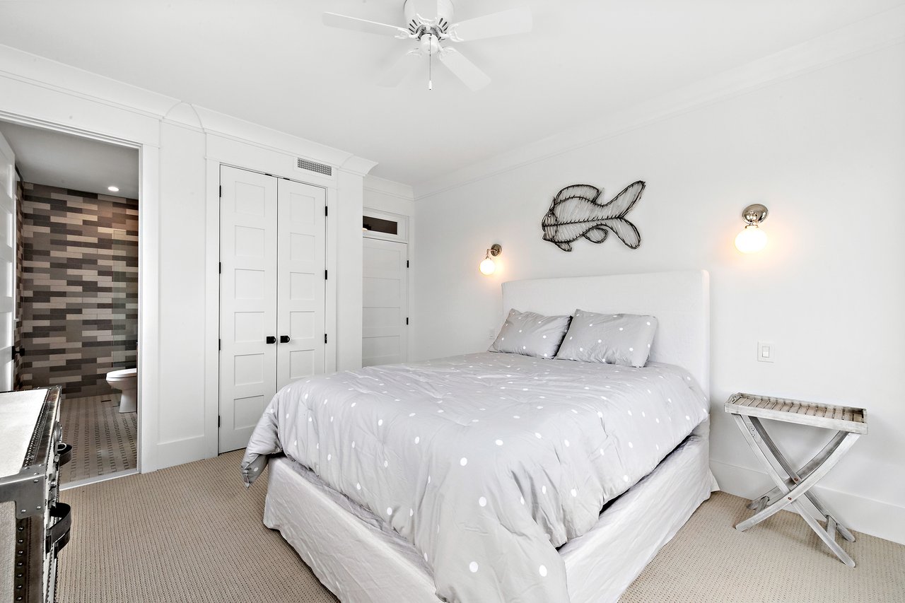 917 S Atlantic Avenue, Beach Haven