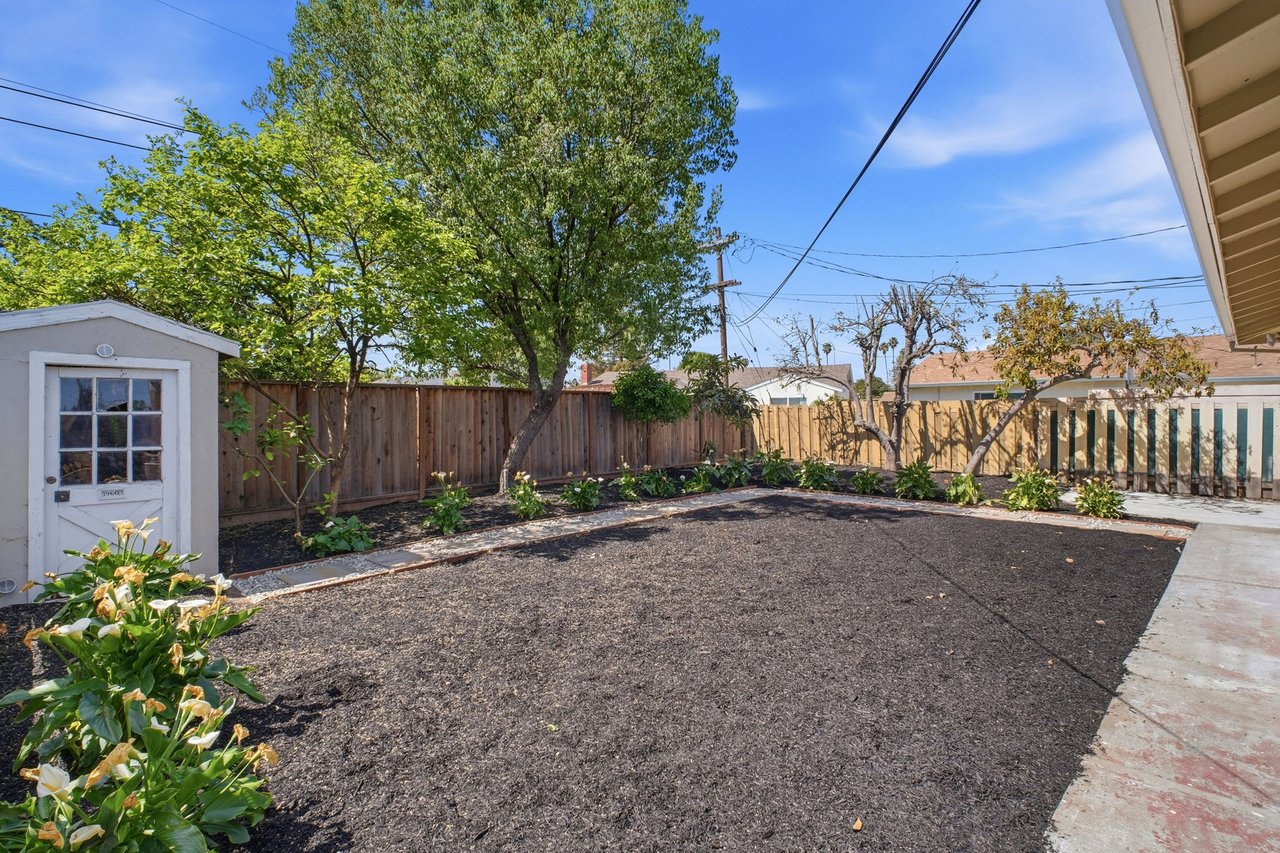 Turn Key Beauty in Sundale