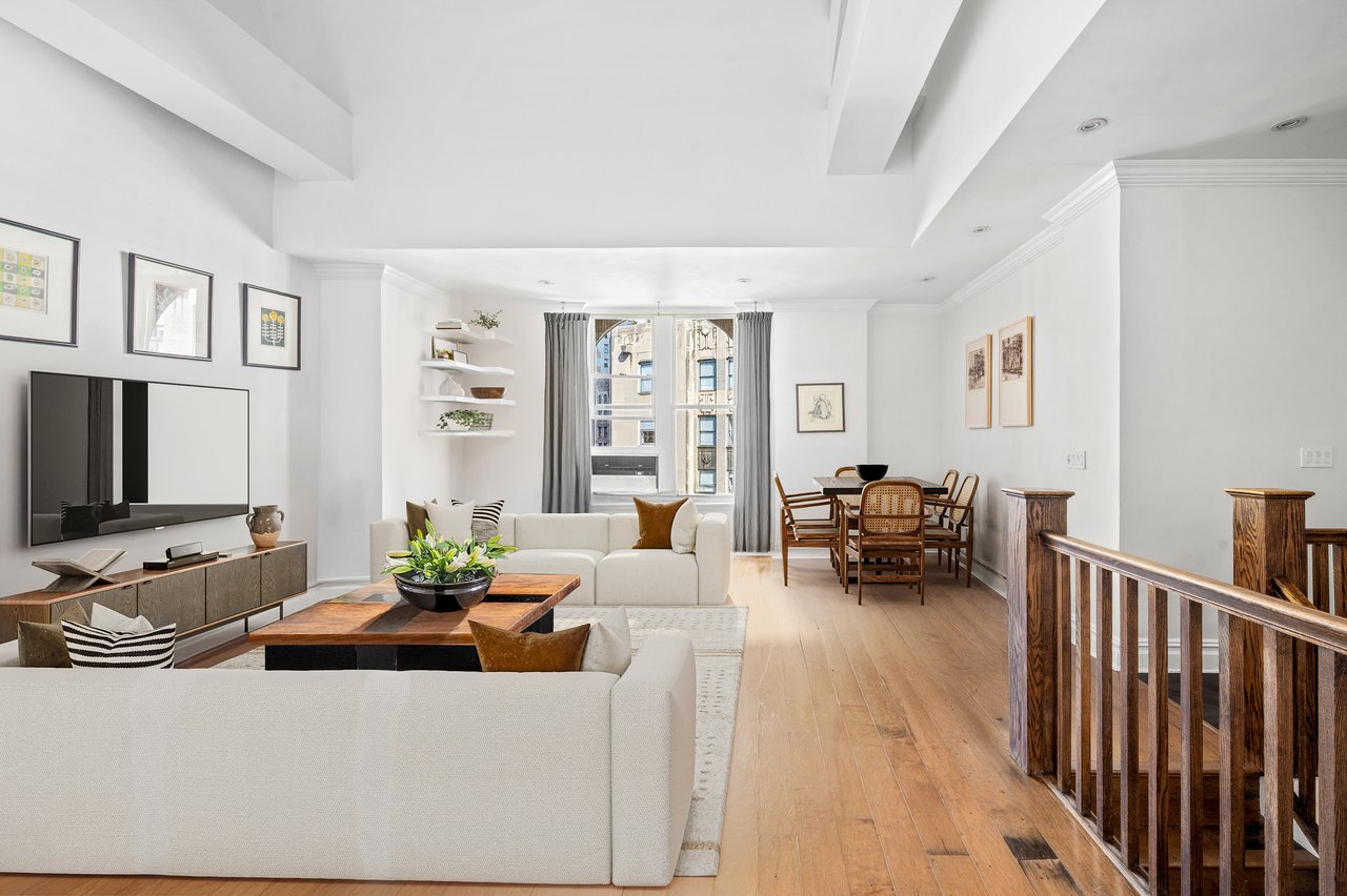 3 Hanover Square, 22B