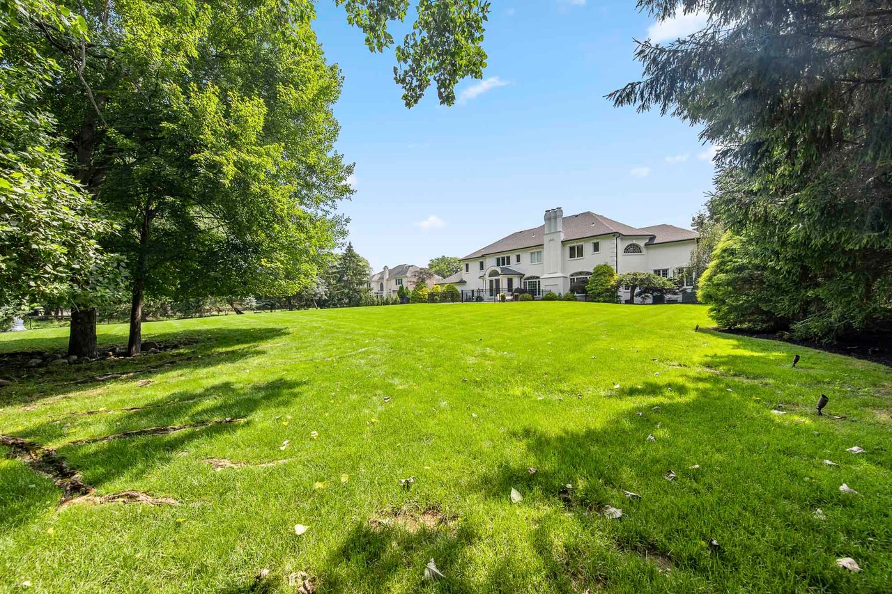 85 Sherwood Rd