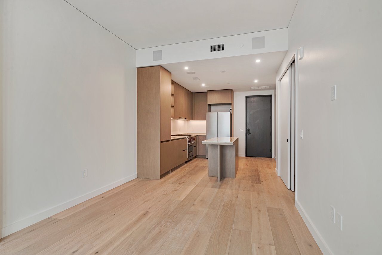 610 Davis St. #4406