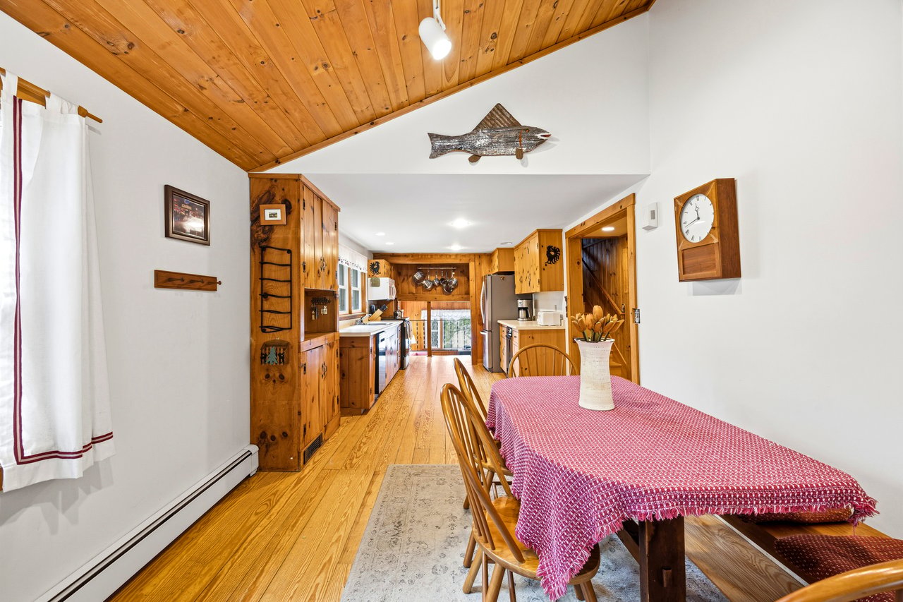 21 Basswood Bay Road