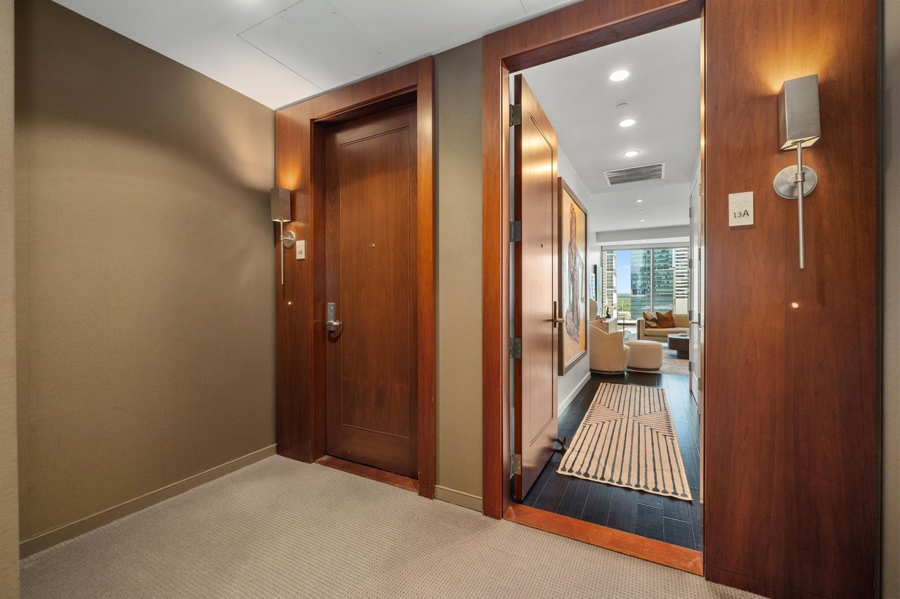 200 Congress Ave #13A