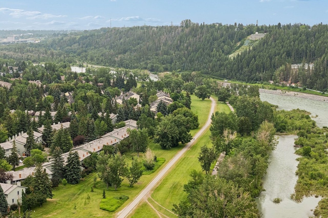 Condo / Apartment for Sale in Calgary