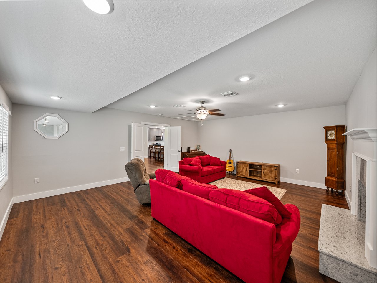 38020 COLEMAN AVE