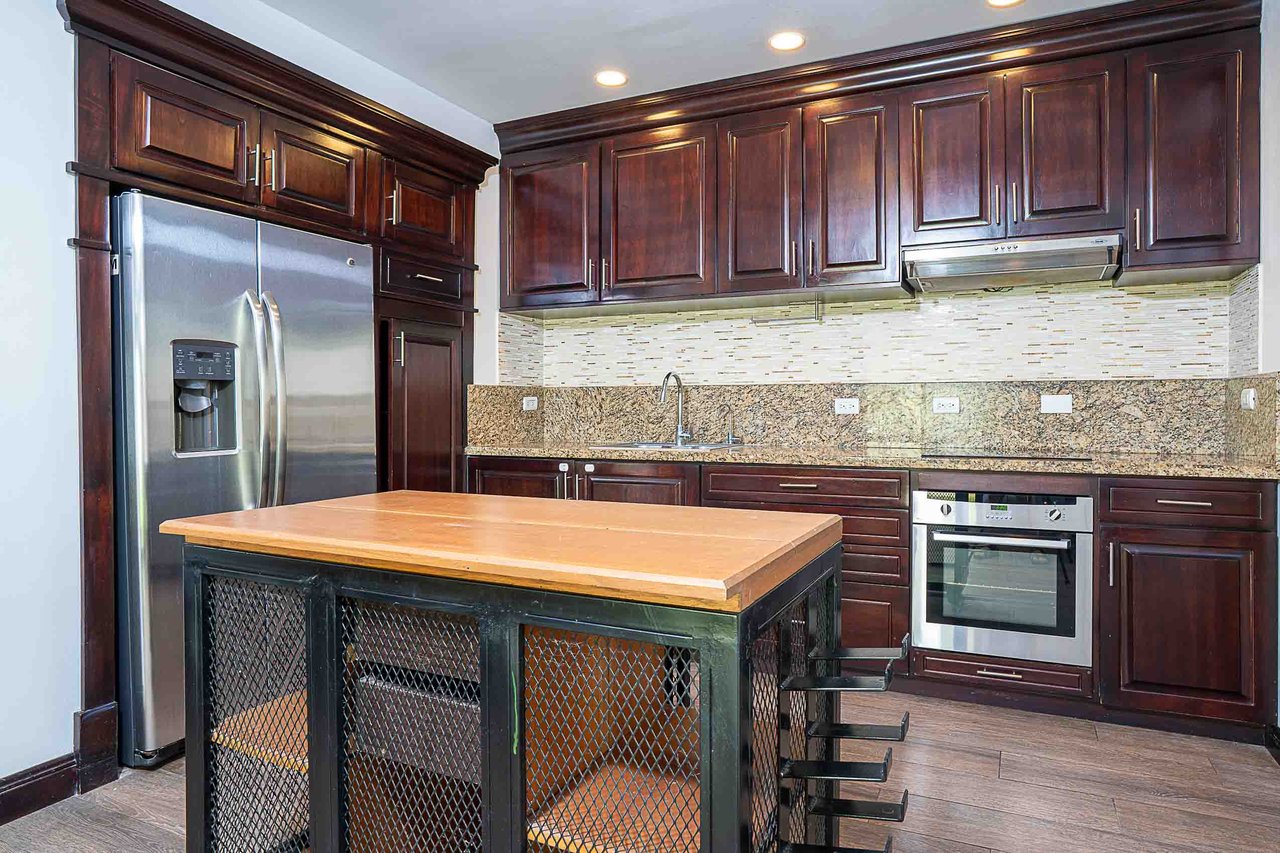 El Sandal #9 | 3 Bedroom Townhome, 10 Mins to the Beach - Seller Financing Available!