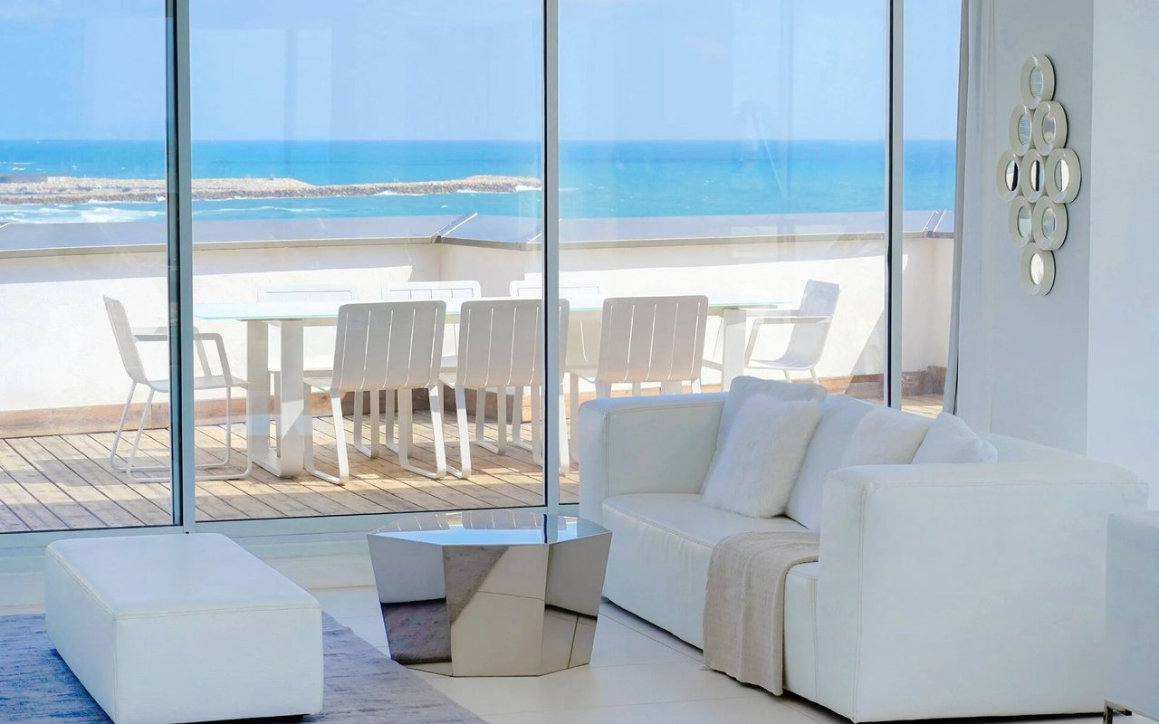 30-Year Mortgage Rate Falls to 3-Year Low