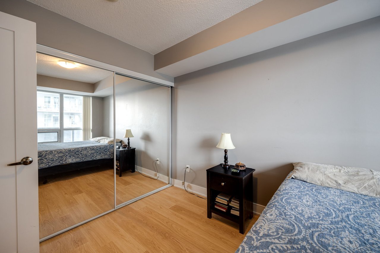 20 Blue Jays Way Unit 1705