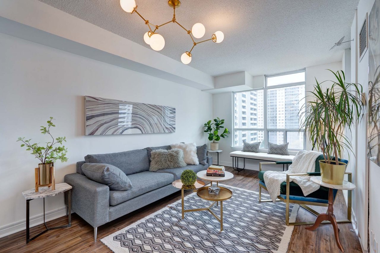 225 Wellesley St E, Ste 1007