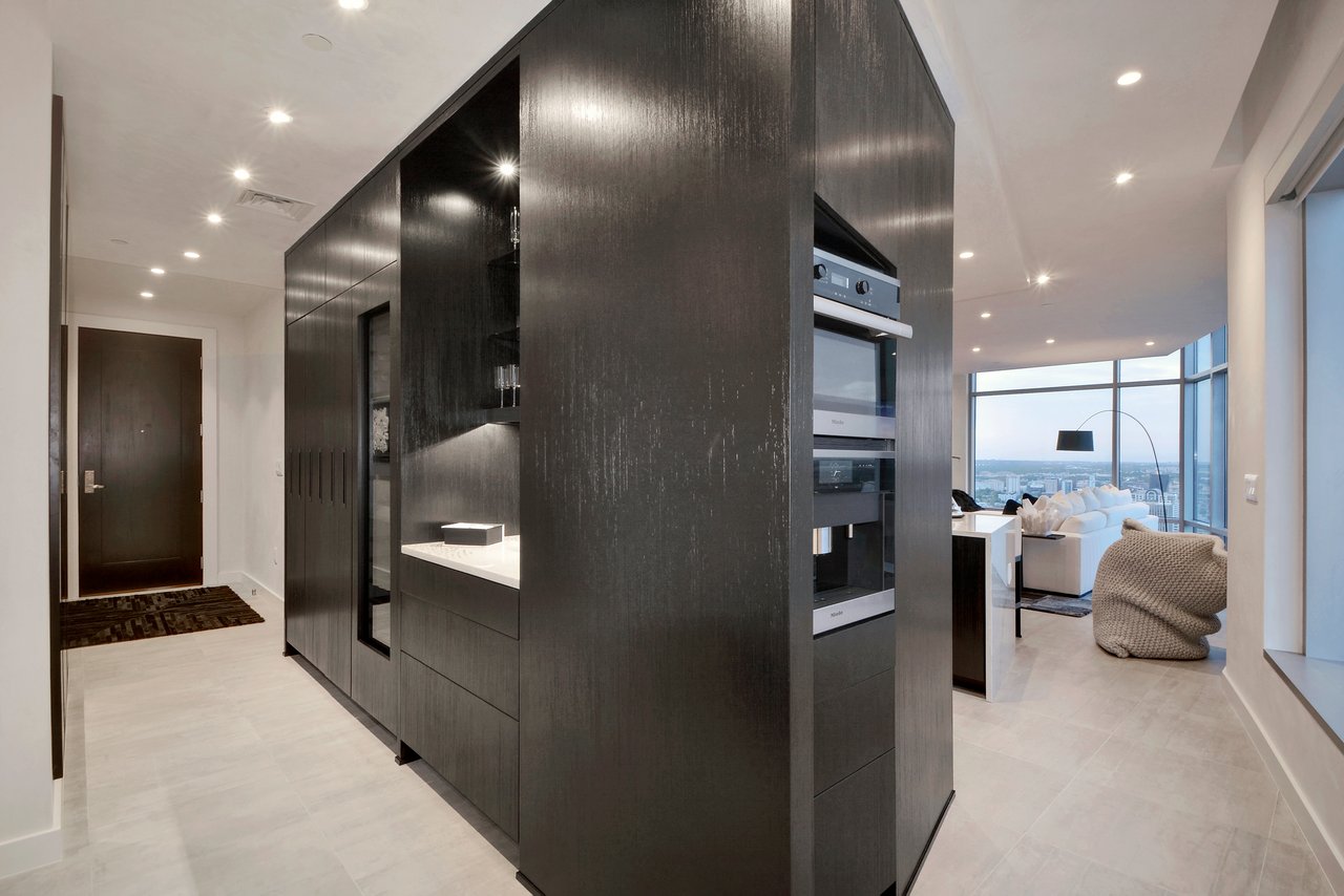 200 Congress Avenue #43ST
