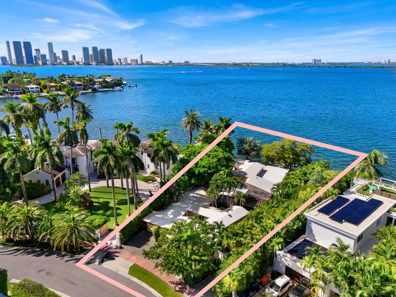 444 W Rivo Alto Drive