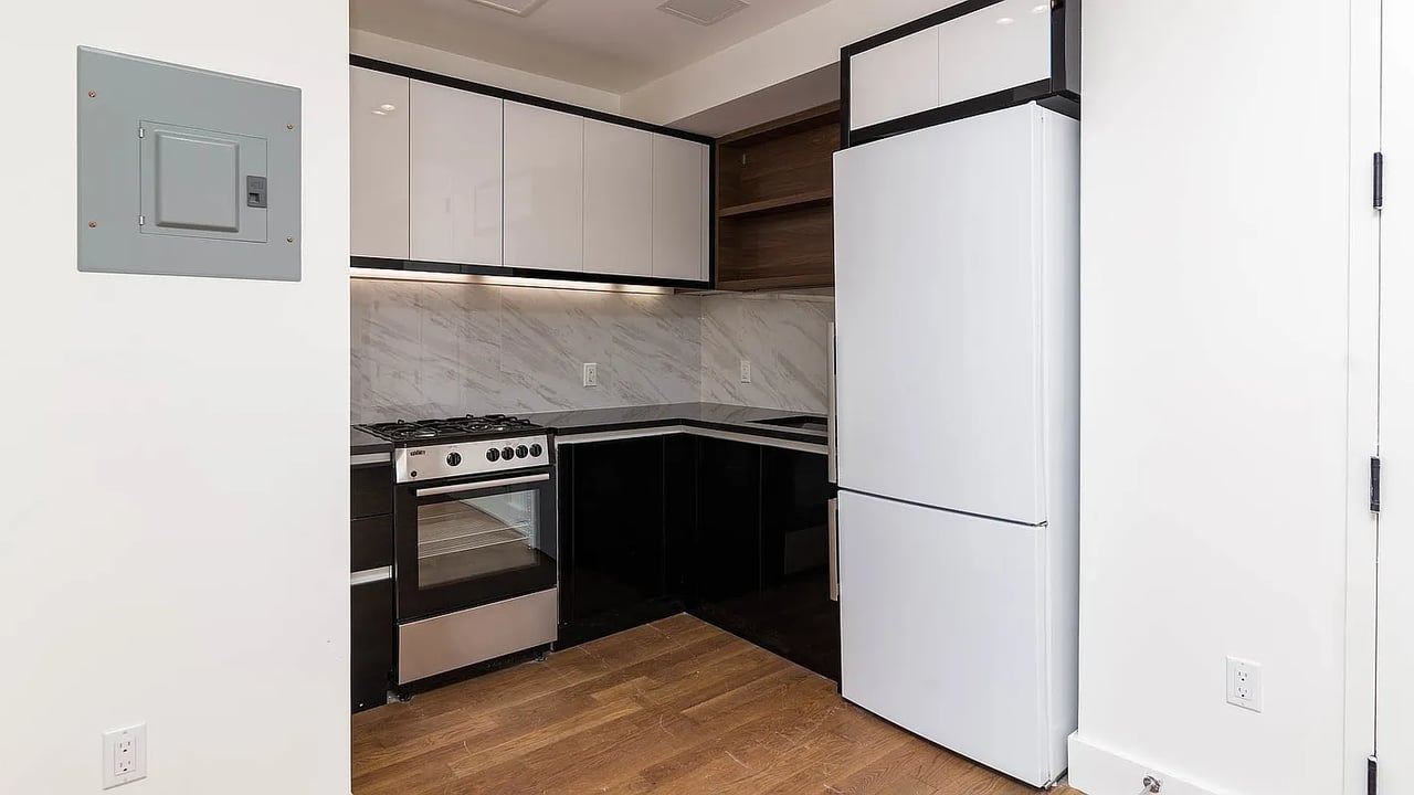 581 Ocean Parkway 4D
