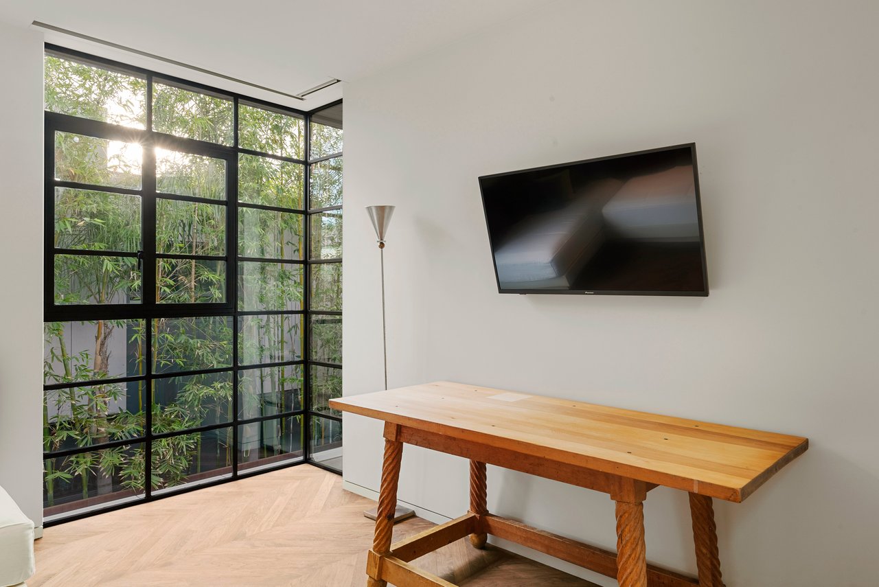 634 Milwood Ave, Venice 